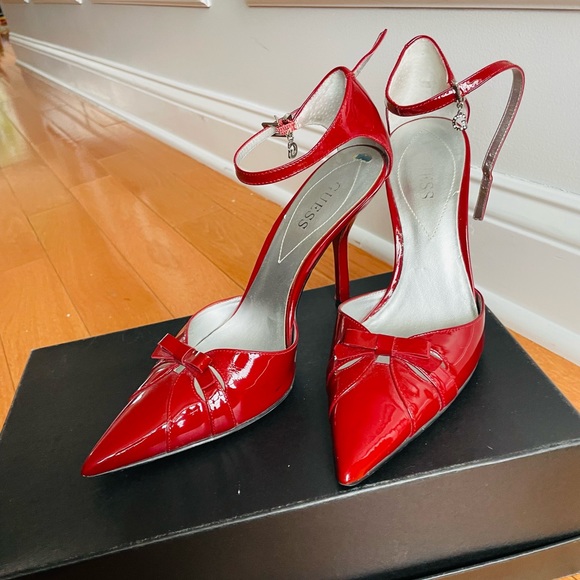 Guess Bow Detail Heels - Picture 4 of 7